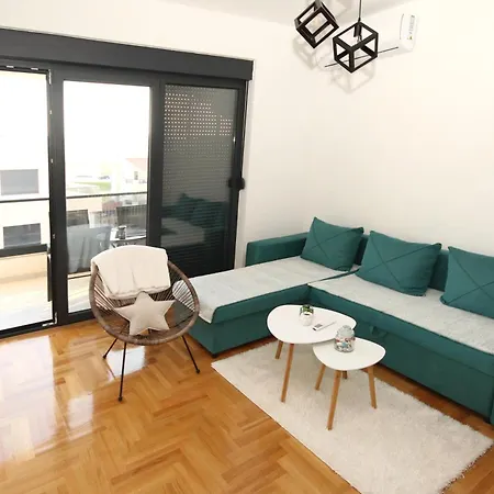 Ljiljana Apartment