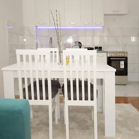 Apartment Ljiljana